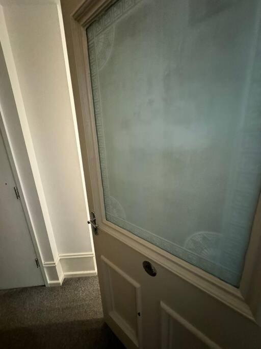 City Center Gem- Flat For 6 In Sheffield Gs404 Екстер'єр фото