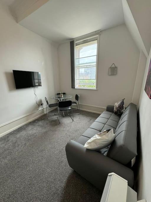 City Center Gem- Flat For 6 In Sheffield Gs404 Екстер'єр фото